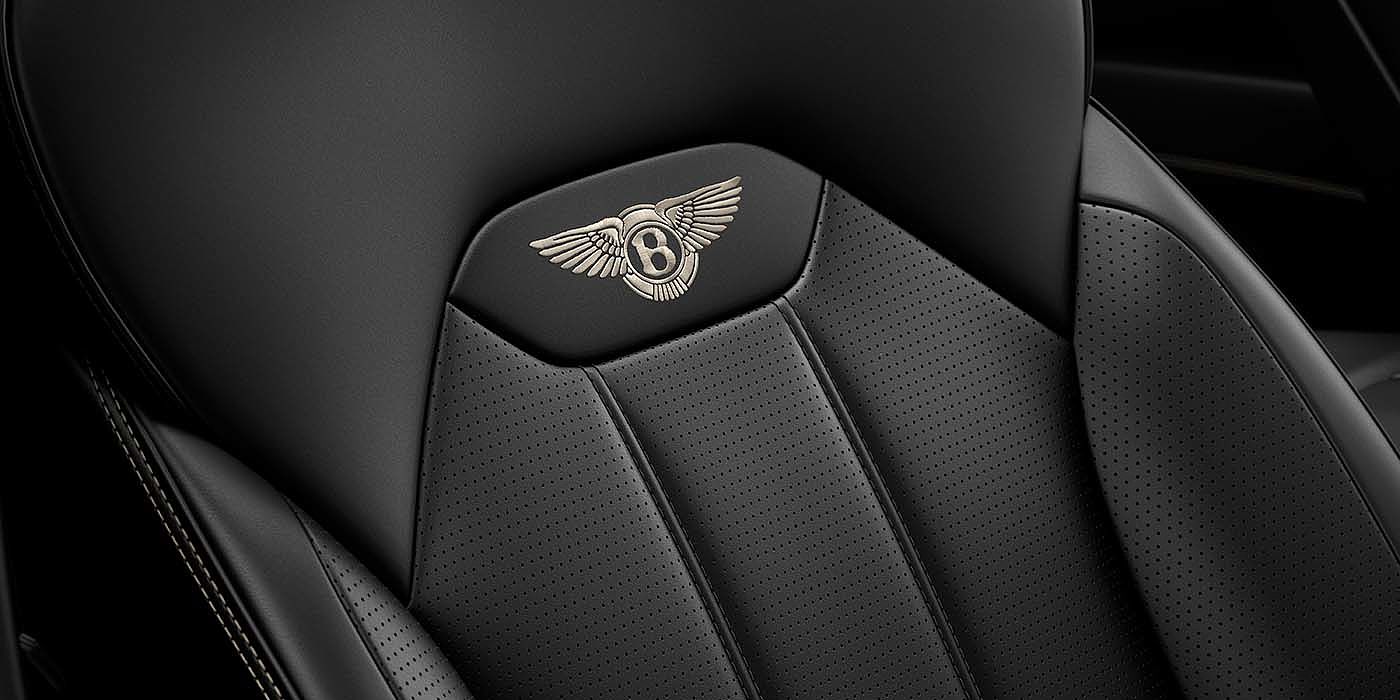 Bentley Katowice Bentley Bentayga EWB SUV Beluga black leather seat detail